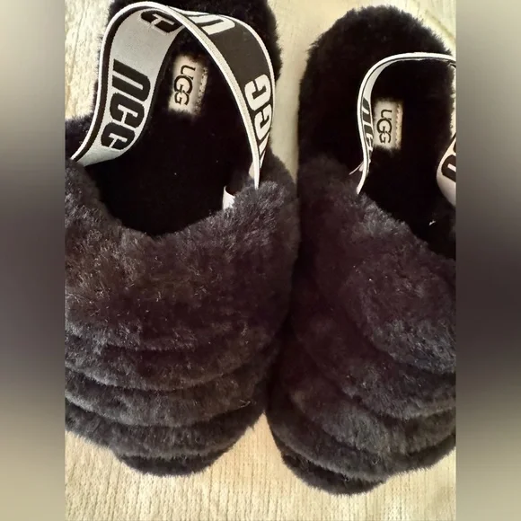 UGG Black Fluffy Moccasins -NWOT - Picture 2 of 5